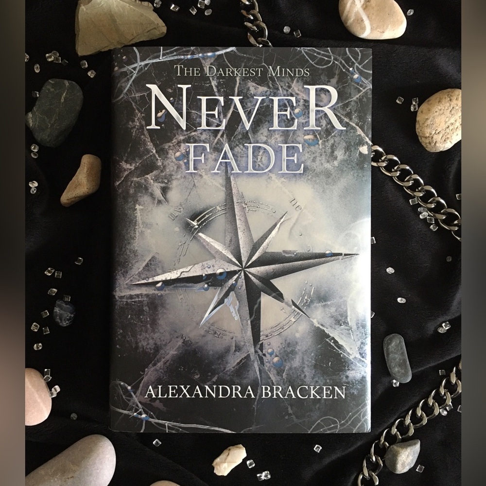Never Fade - By Alexandra Bracken - Hardcover